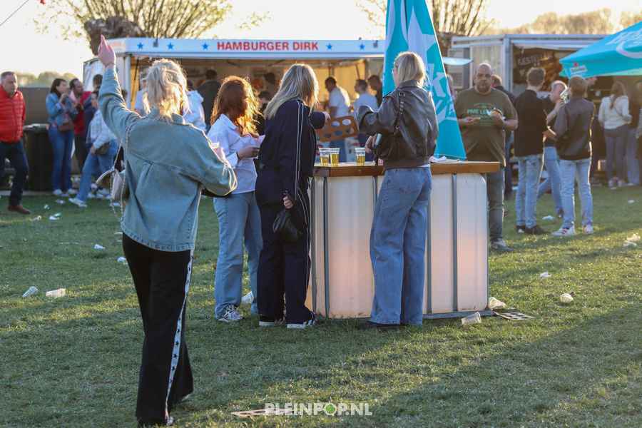 Sfeer Pleinpop Zondag (118)